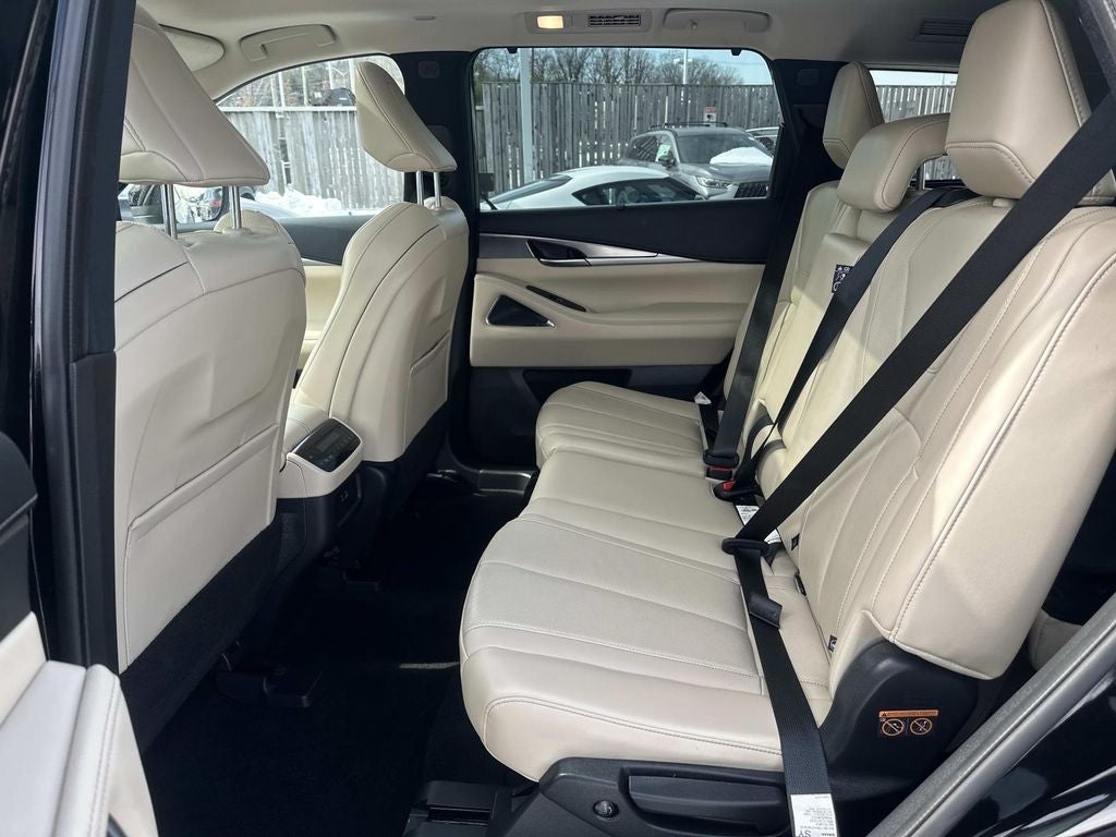 2025 INFINITI QX60 LUXE