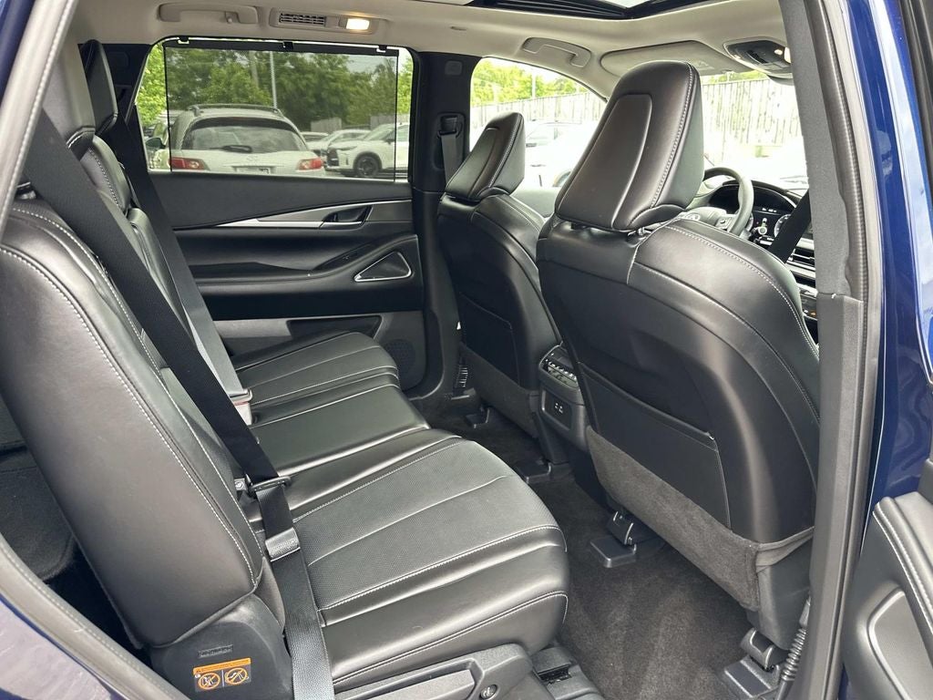 2025 INFINITI QX60 LUXE