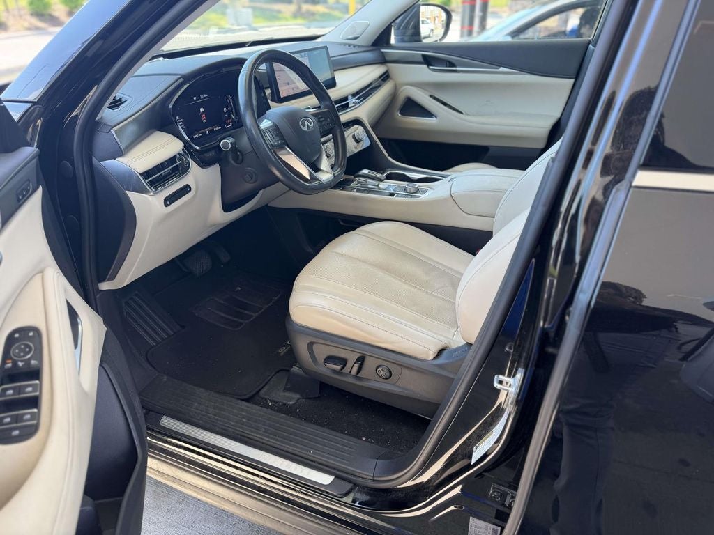 2023 INFINITI QX60 LUXE