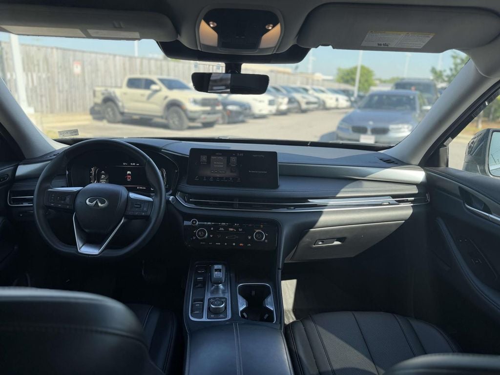 2023 INFINITI QX60 LUXE