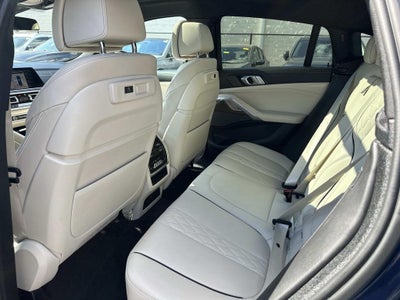 2022 BMW X6 xDrive40i