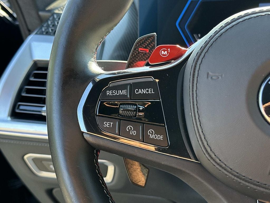 2025 BMW XM Base