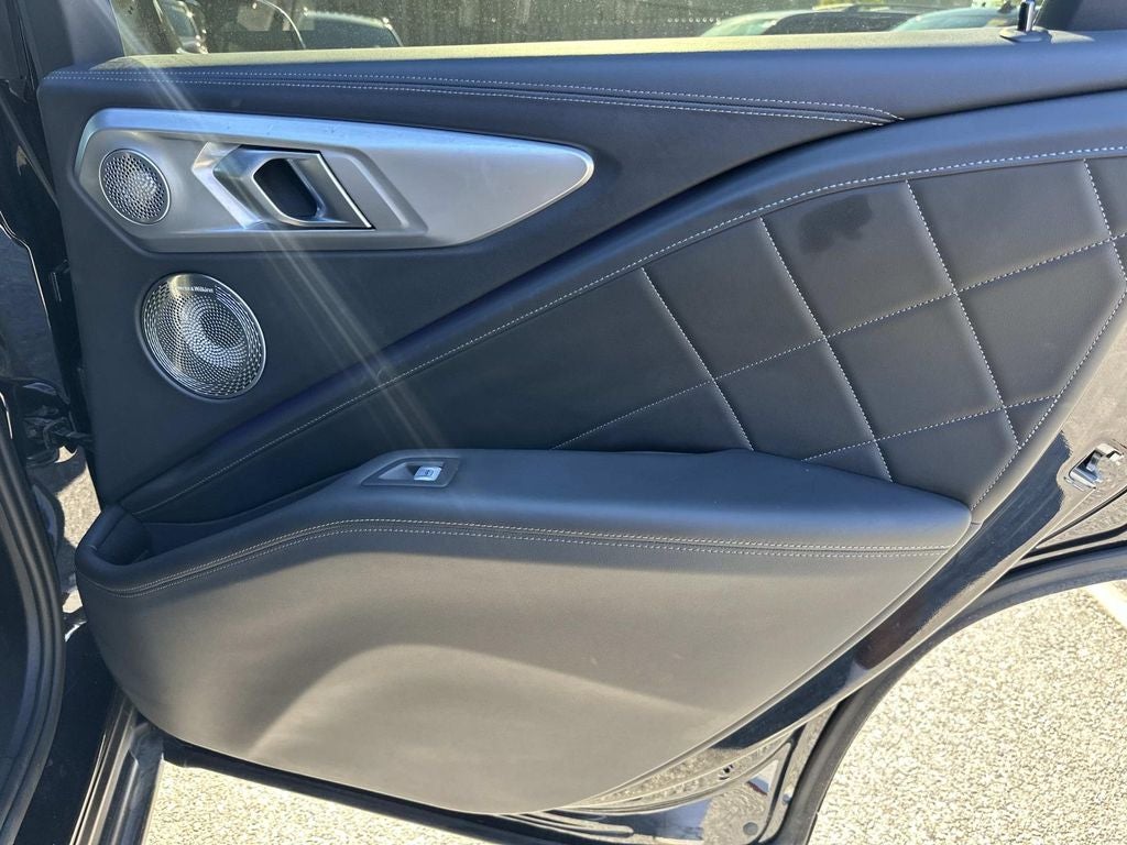 2025 BMW XM Base