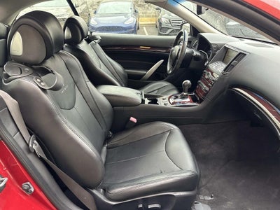 2014 INFINITI Q60 Base