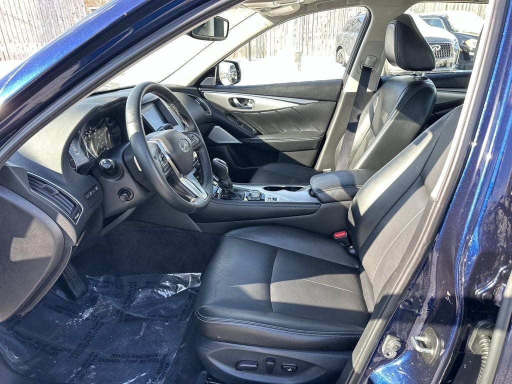 2023 INFINITI Q50 LUXE