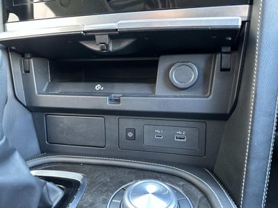 2024 INFINITI QX80 LUXE