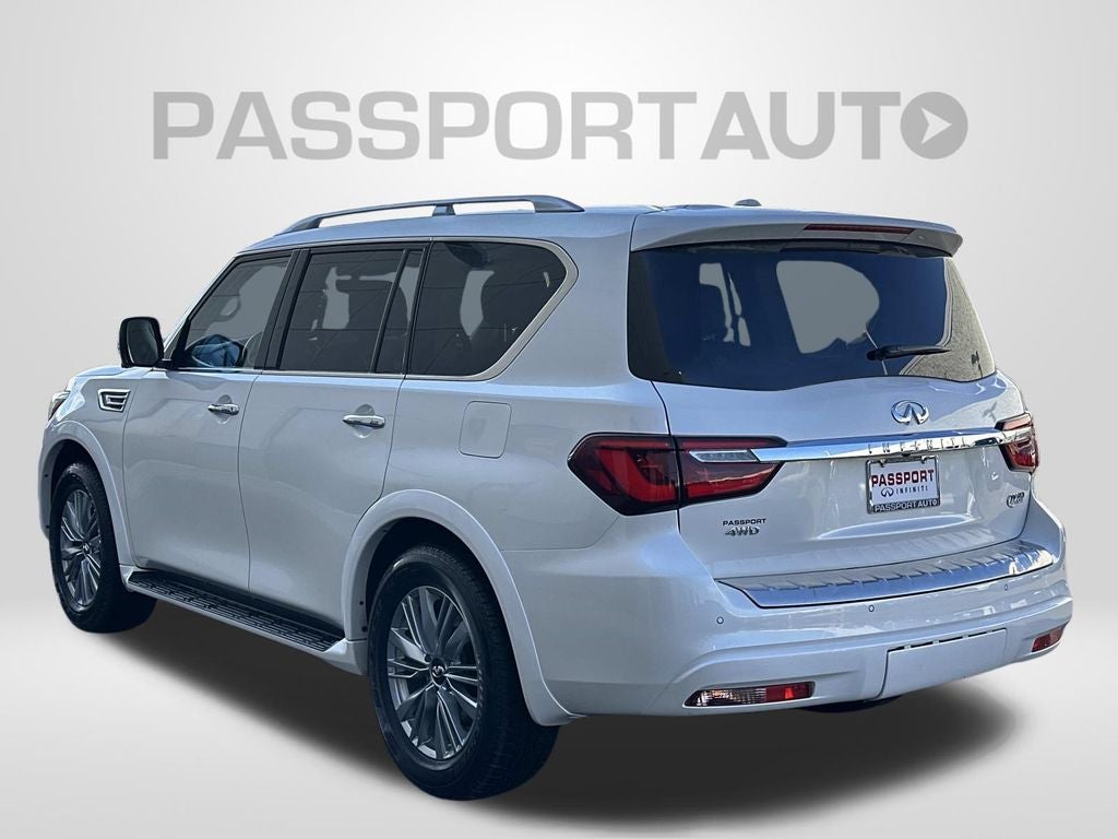 2024 INFINITI QX80 LUXE