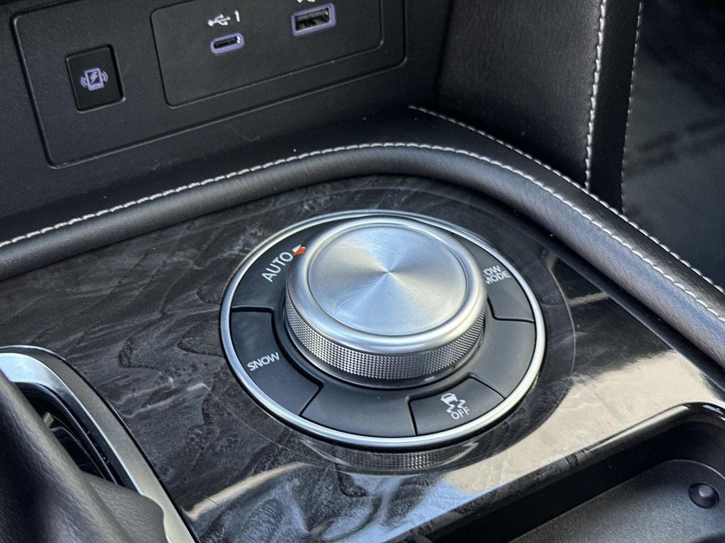 2024 INFINITI QX80 Sensory