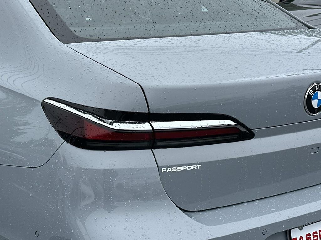 2023 BMW 7 Series 740i