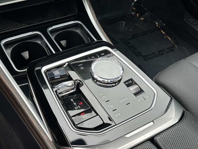2023 BMW 7 Series 740i