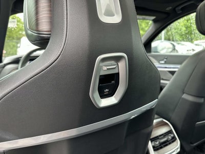 2023 BMW 7 Series 740i