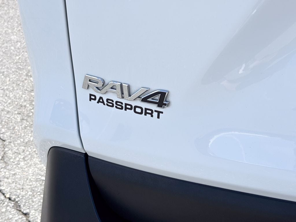 2024 Toyota RAV4 XLE