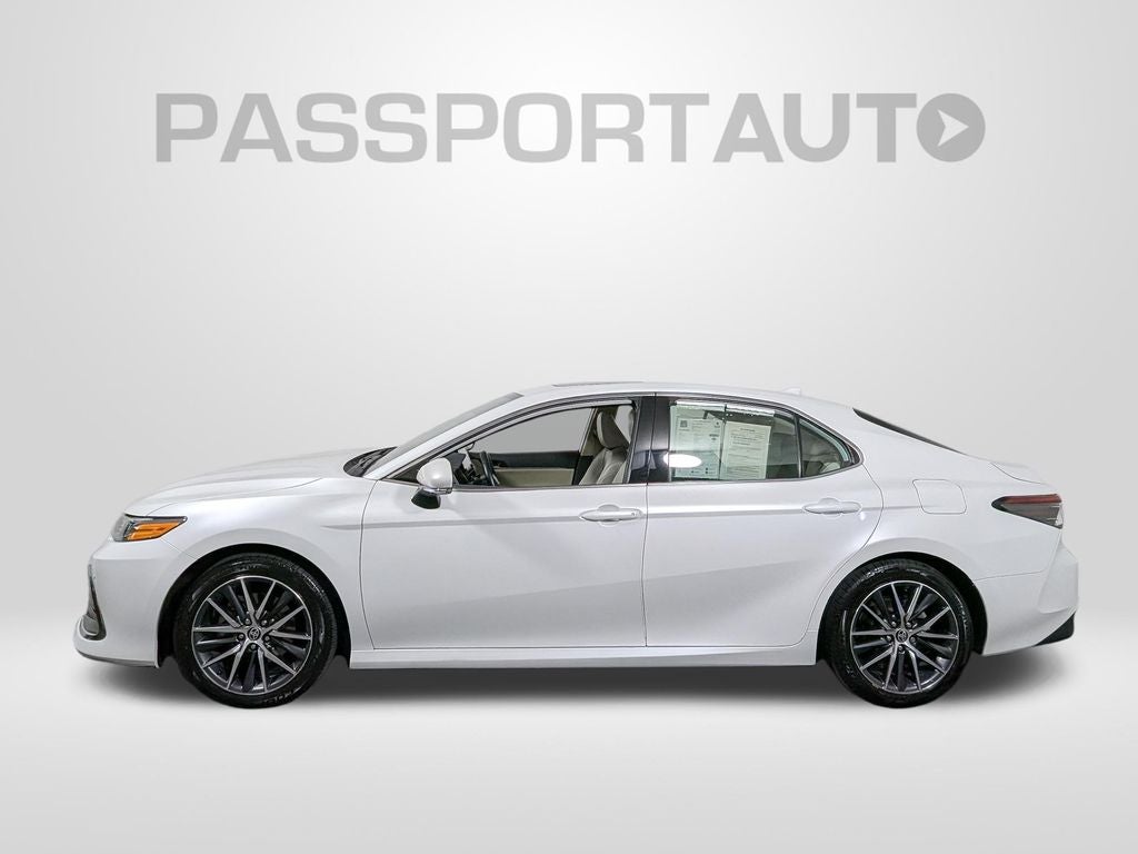 2023 Toyota Camry Hybrid XLE