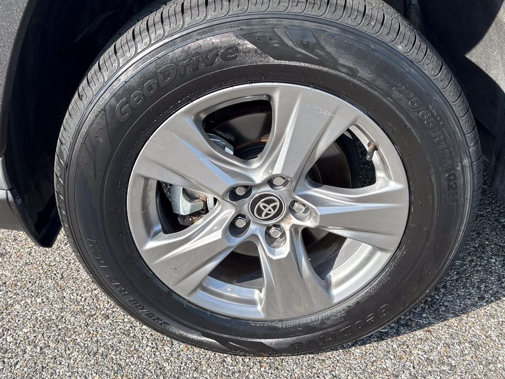 2025 Toyota RAV4 Hybrid LE