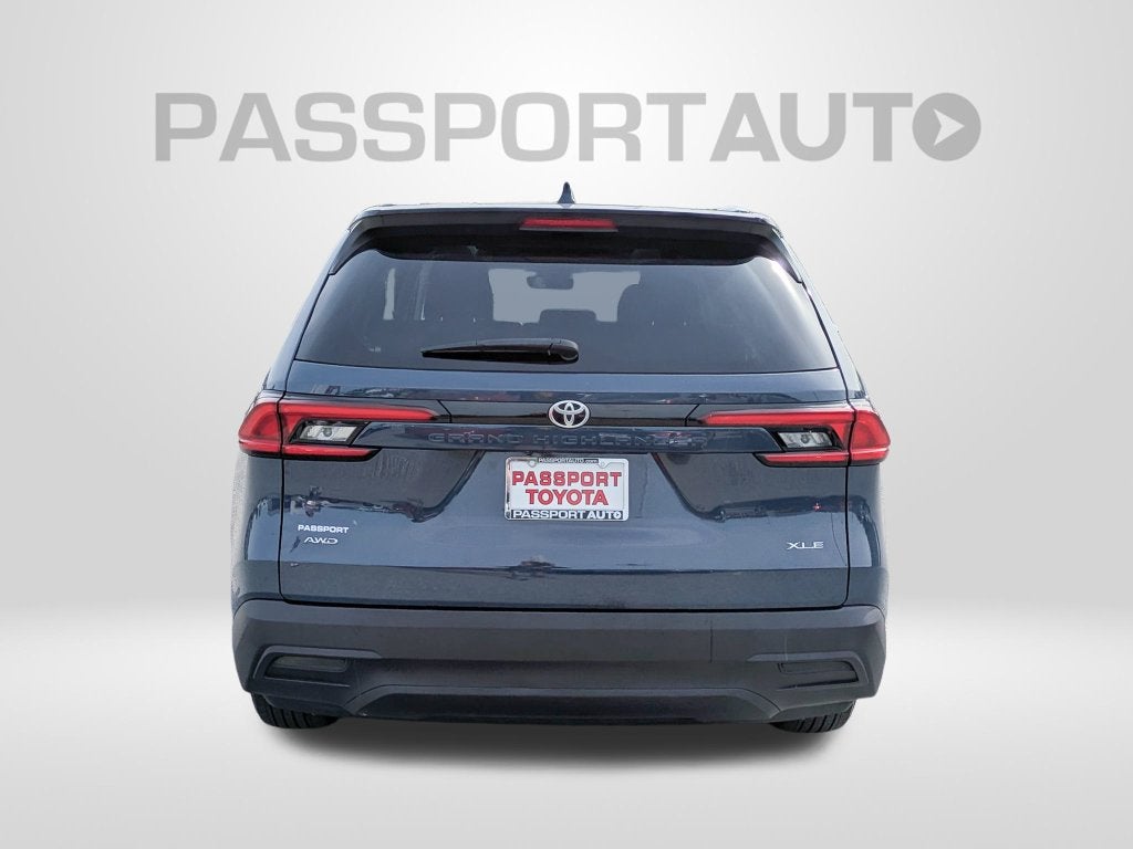 2025 Toyota Grand Highlander XLE