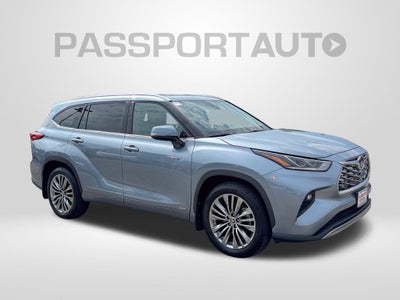2021 Toyota Highlander Hybrid Platinum