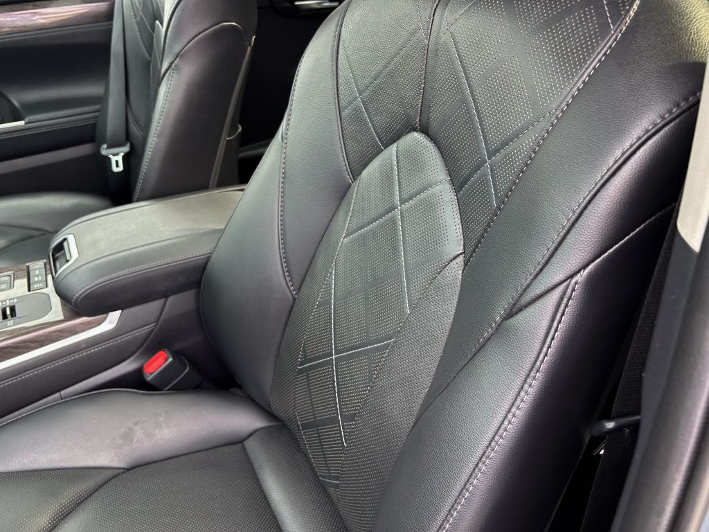 2021 Toyota Highlander Hybrid Platinum