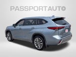 2021 Toyota Highlander Hybrid Platinum