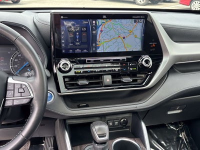 2021 Toyota Highlander Hybrid Platinum