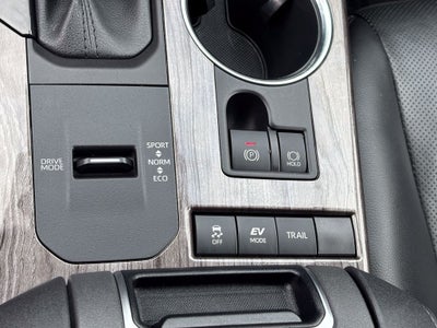 2021 Toyota Highlander Hybrid Platinum