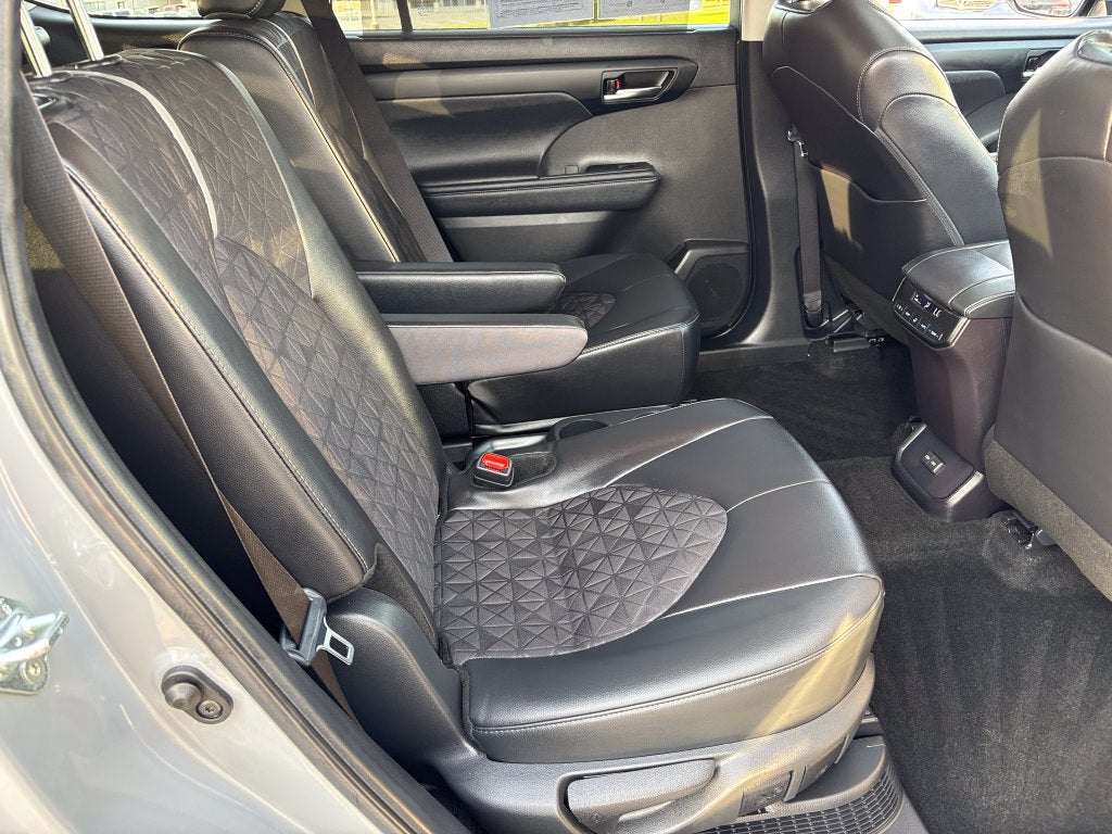 2024 Toyota Highlander Hybrid XLE