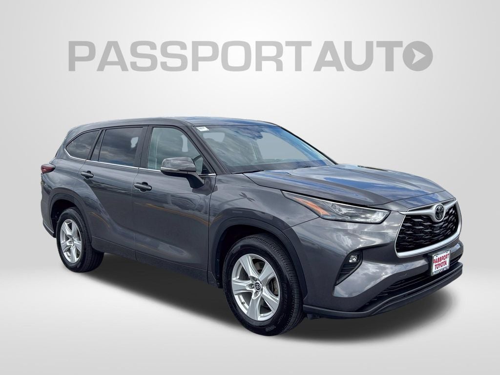 2025 Toyota Highlander LE