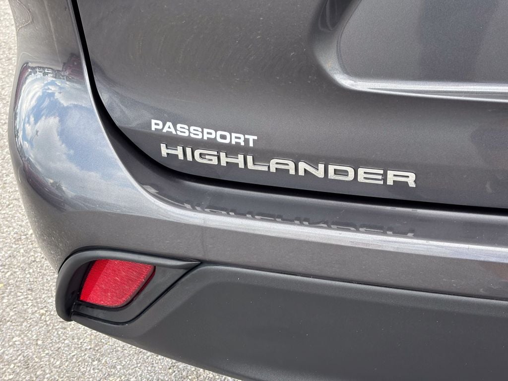 2025 Toyota Highlander LE