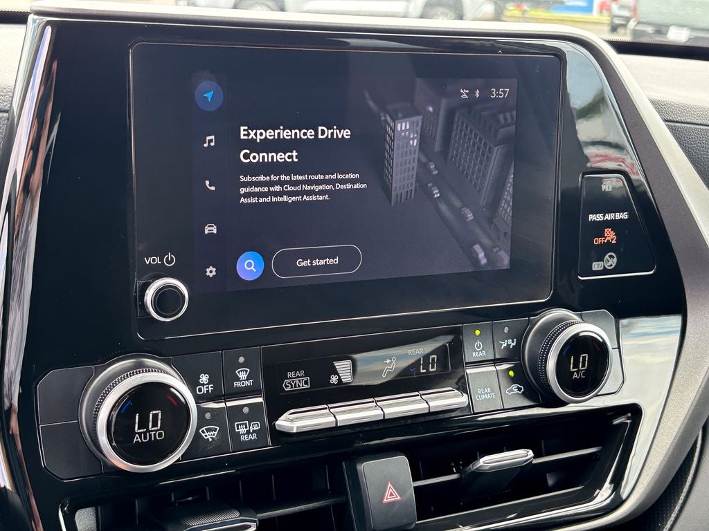 2025 Toyota Highlander LE