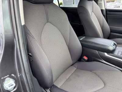 2025 Toyota Highlander LE