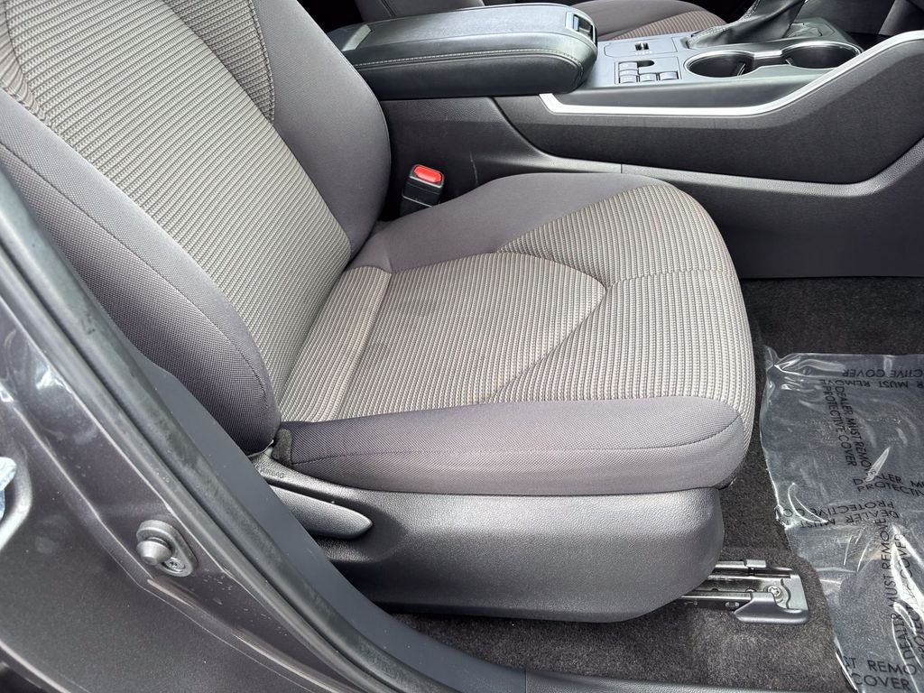 2025 Toyota Highlander LE