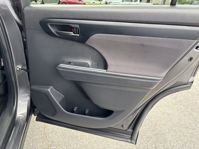 2025 Toyota Highlander LE