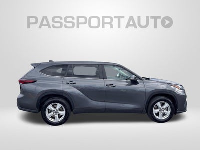 2025 Toyota Highlander LE