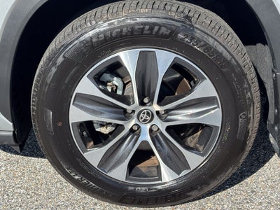 2025 Toyota Highlander XLE