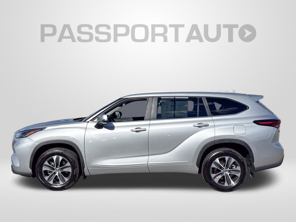 2025 Toyota Highlander XLE