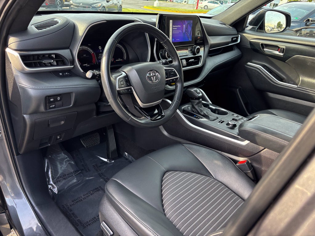 2025 Toyota Highlander XSE