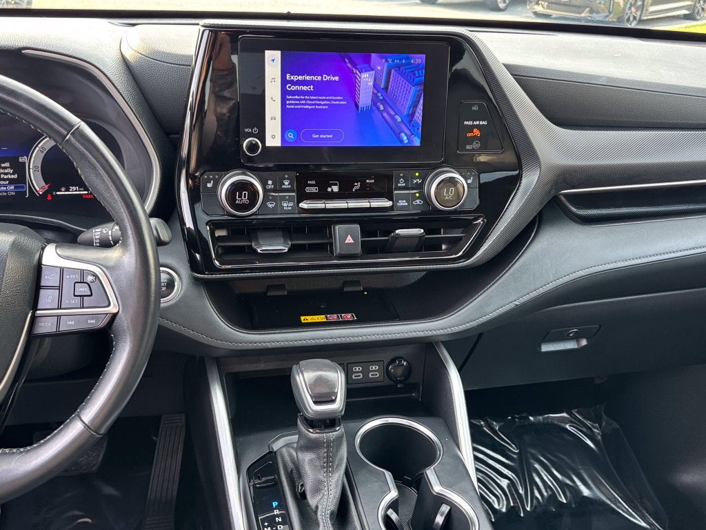 2025 Toyota Highlander XSE