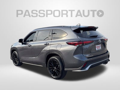 2025 Toyota Highlander XSE