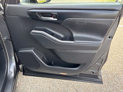 2025 Toyota Highlander XSE