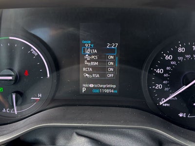 2022 Toyota Sienna LE 8 Passenger