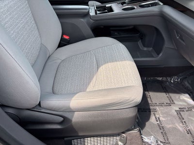 2022 Toyota Sienna LE 8 Passenger