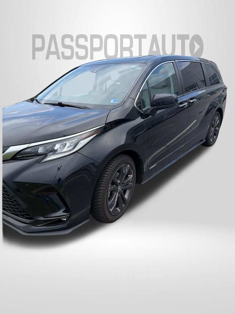 2021 Toyota Sienna XSE 7 Passenger