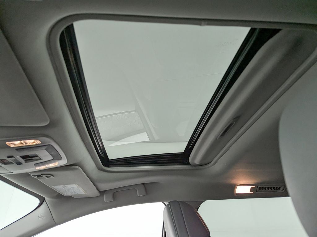 2024 Toyota Sienna XLE 8 Passenger