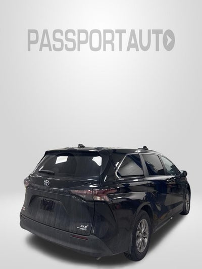 2023 Toyota Sienna XLE