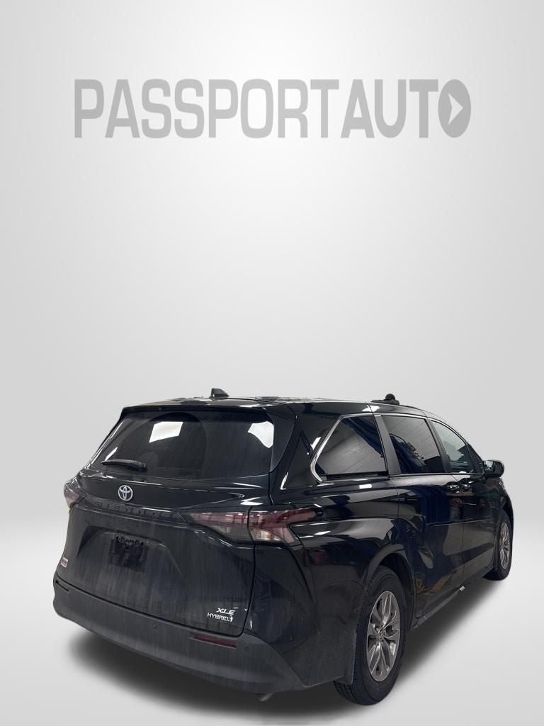 2023 Toyota Sienna XLE