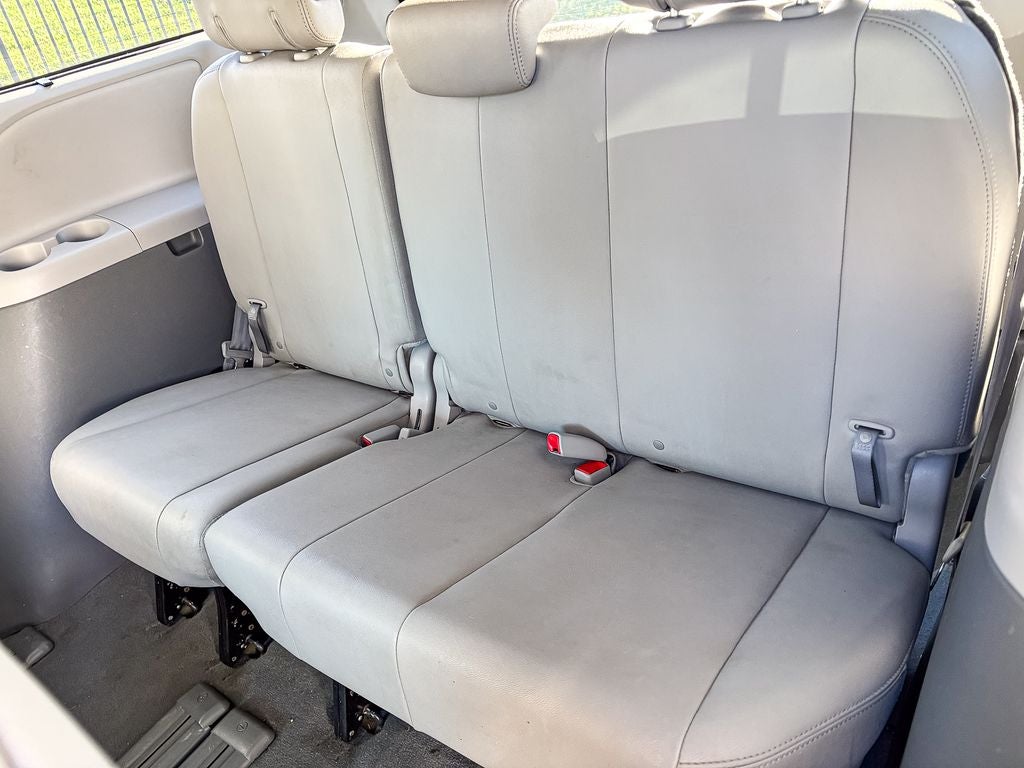 2019 Toyota Sienna XLE 8 Passenger