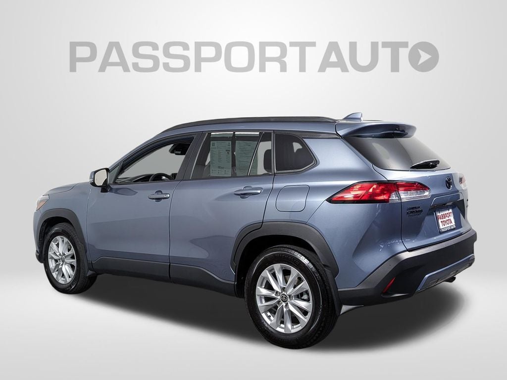 2024 Toyota Corolla Cross LE