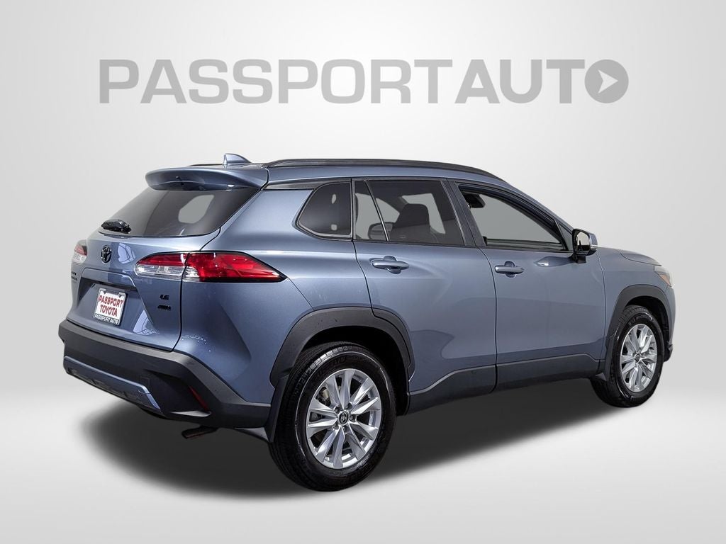 2024 Toyota Corolla Cross LE