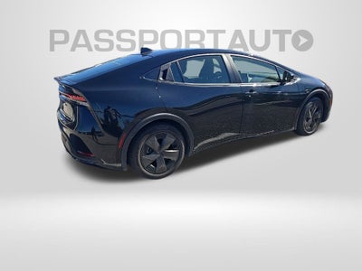 2025 Toyota Prius LE