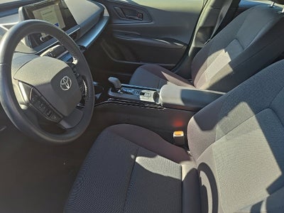 2025 Toyota Prius LE