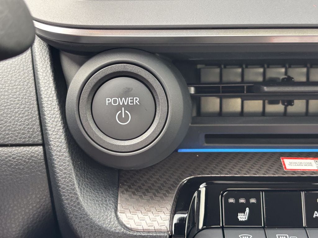 2025 Toyota Prius XLE